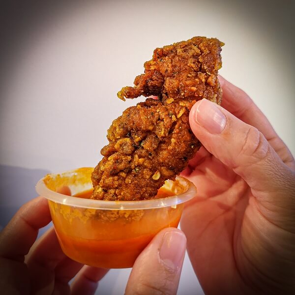 boneless fried chicken with crunchy bird dust